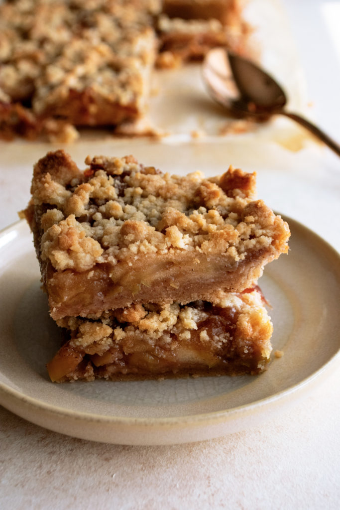 Caramelized Cinnamon Apple Crumb Bars The Original Dish